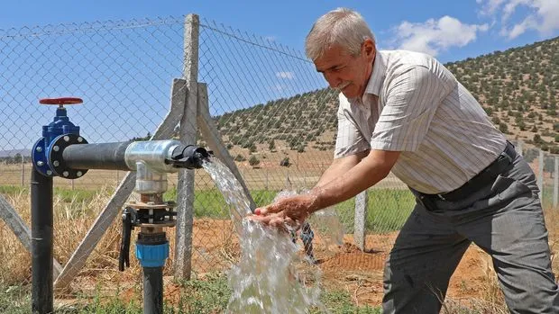 Arıtılan atık sular tarım alanlarını suya kavuşturdu