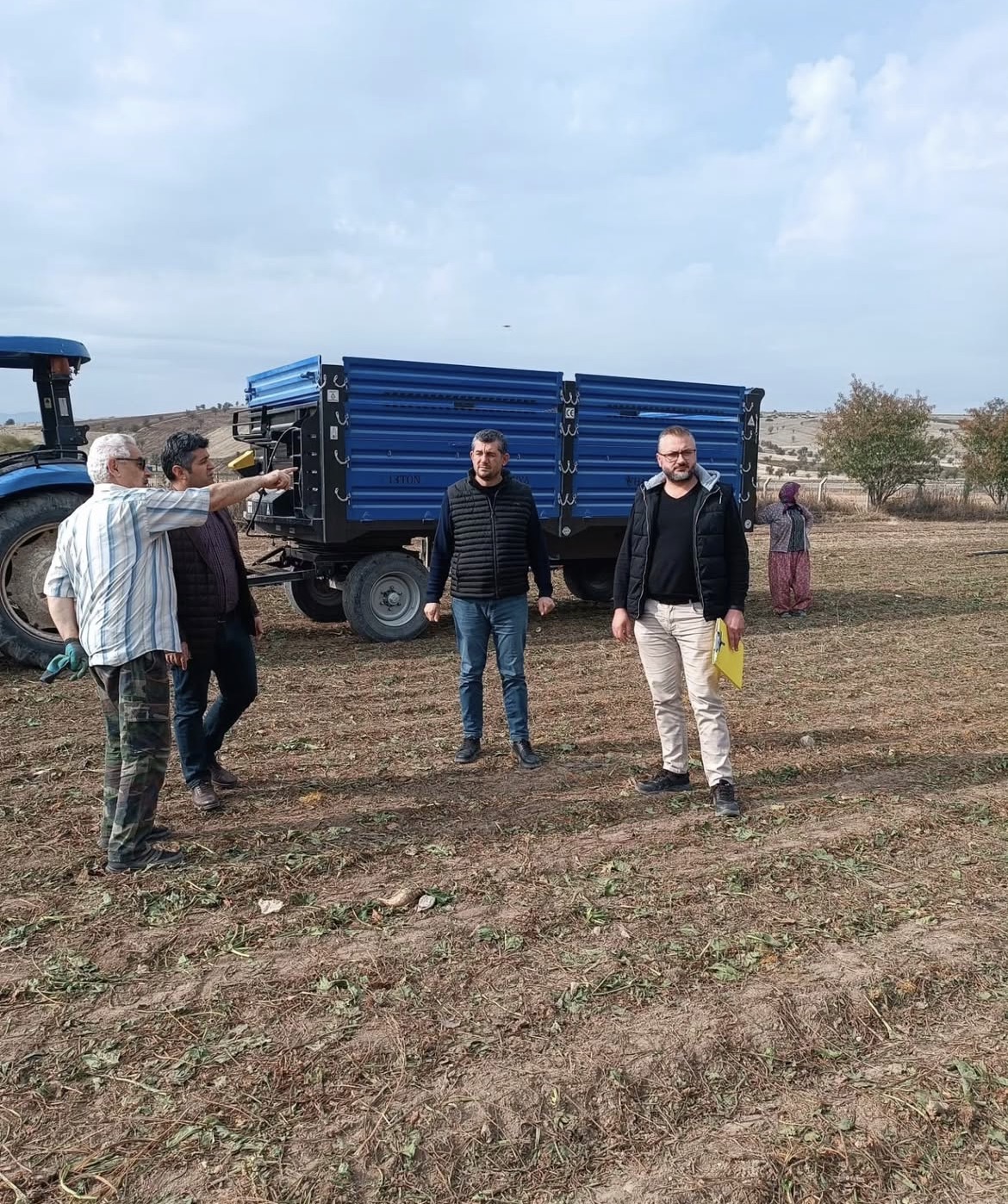 Denizli’de Çiftçilere Uygulamalı Toprak Numunesi Eğitimi