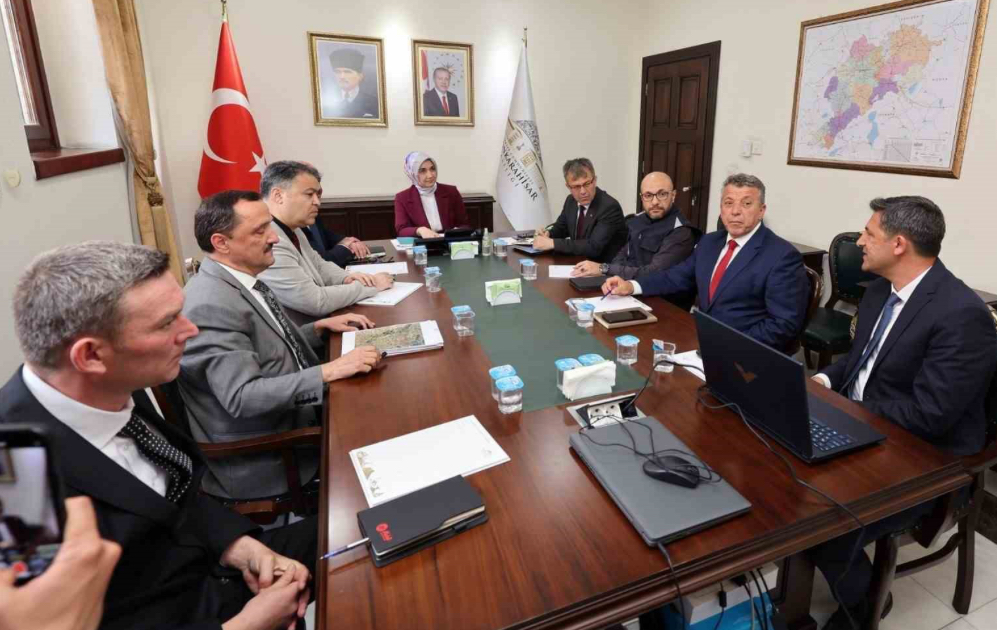 Afyon’da 3 İlçeye Jeotermal Sera Hamlesi