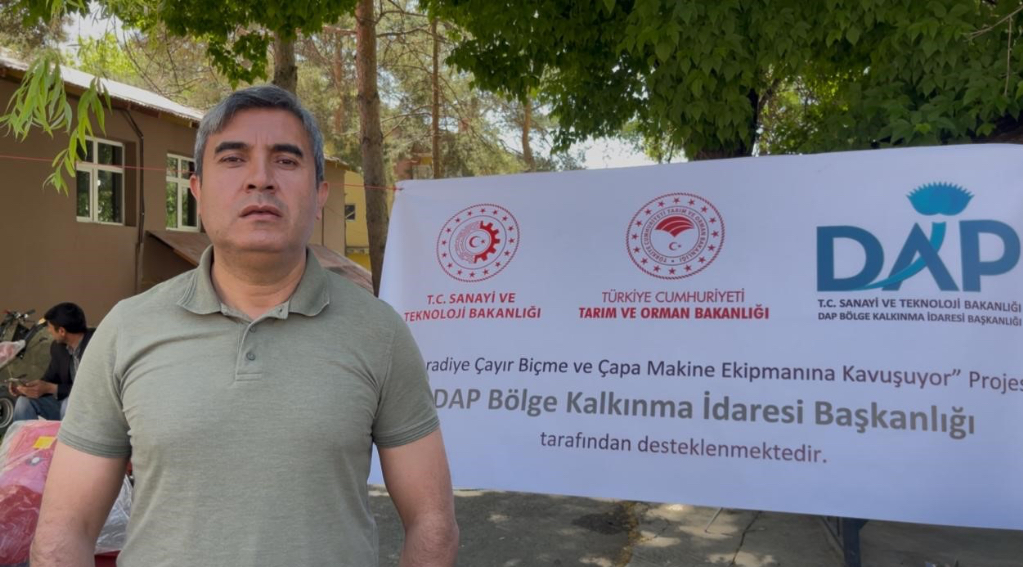 Muradiye’de DAP destekli tarım aletleri çiftçilere dağıtıldı